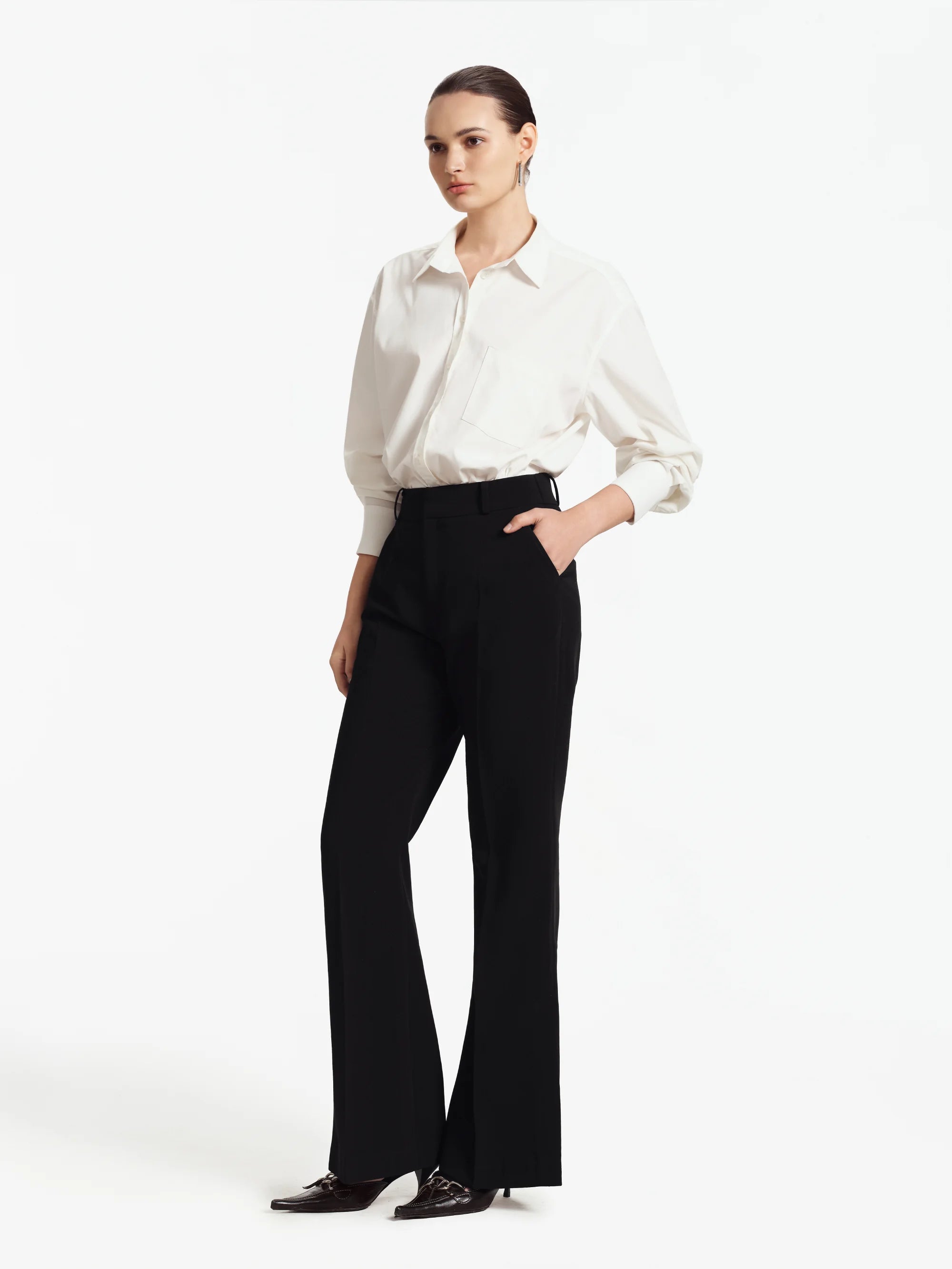 Amélie Tailored Flared Trousers (Black)