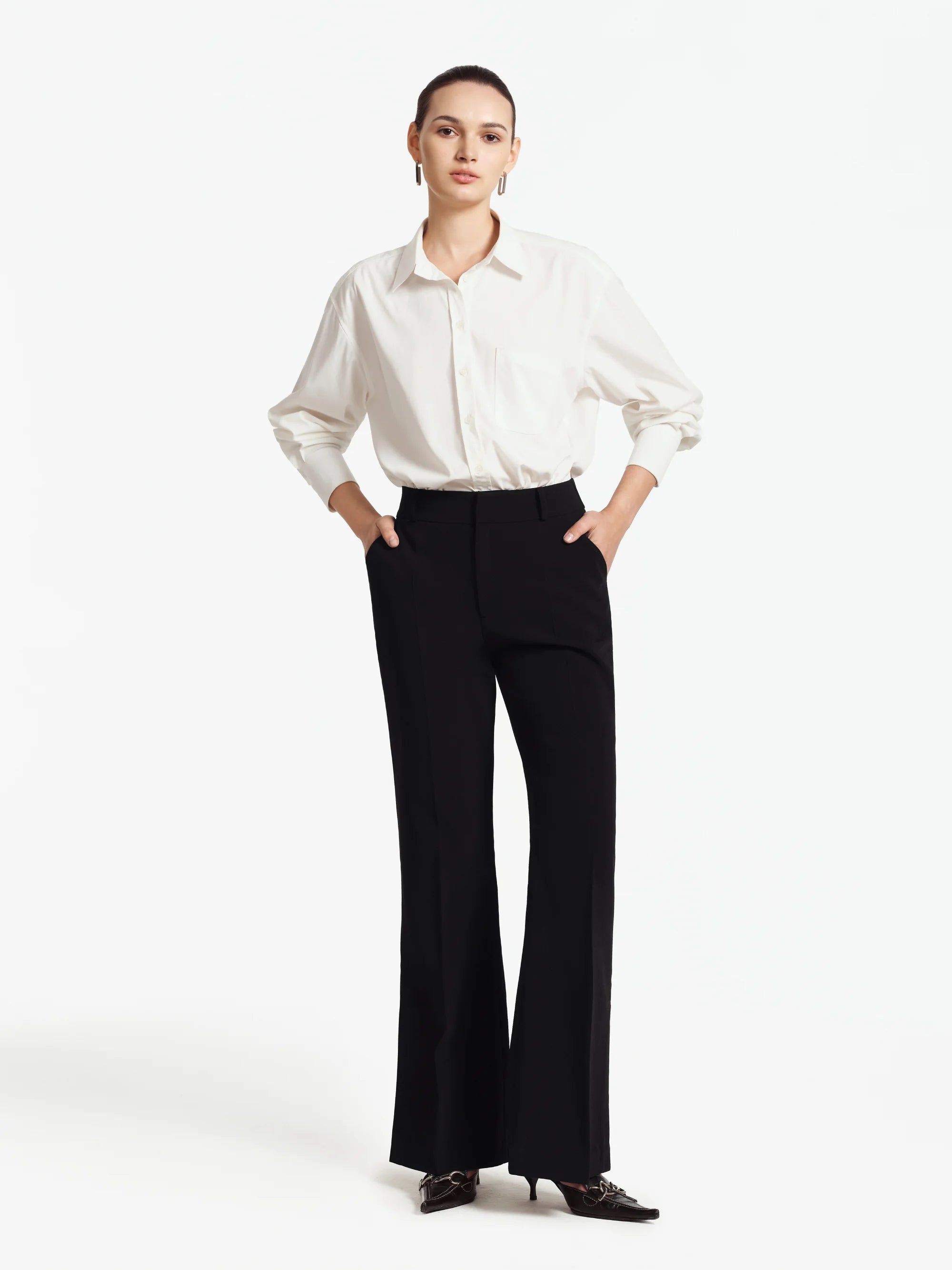 Amélie Tailored Flared Trousers (Black)